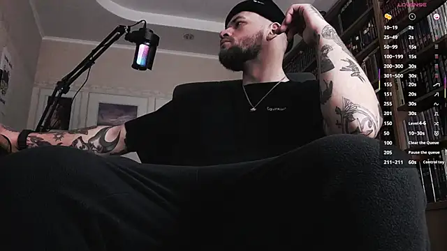 Snapshot of FindomJason chatting on November 20, 2025, 1:34 pm FindomJason online show from November 20, 2025, 1:34 pm