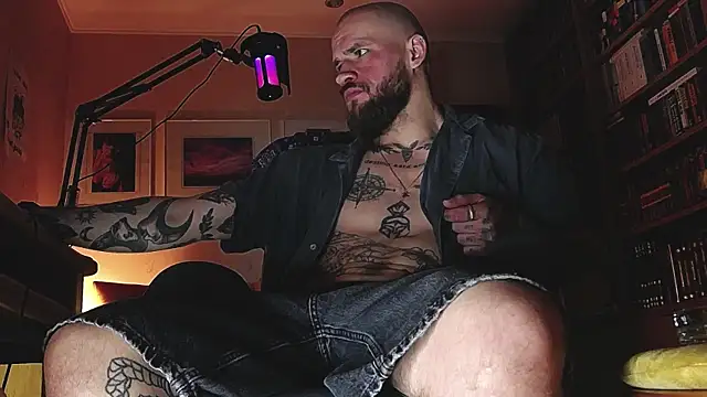 Snapshot of FindomJason chatting on July 24, 2026, 6:48 pm FindomJason online show from July 24, 2026, 6:48 pm