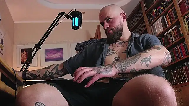 Snapshot of FindomJason chatting on June 28, 2026, 7:31 pm FindomJason online show from June 28, 2026, 7:31 pm