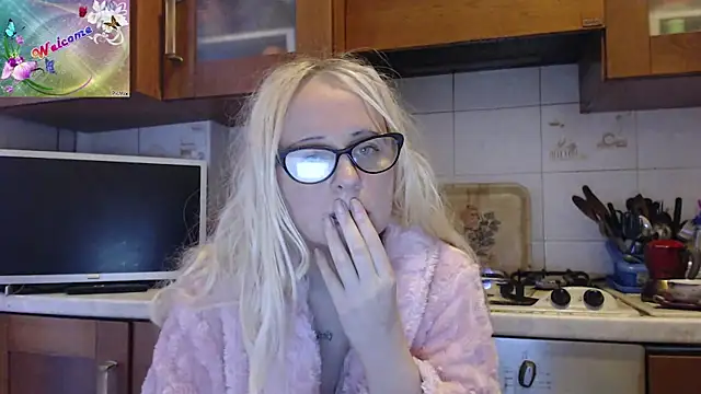 martachatte online show from November 28, 2025, 6:35 am