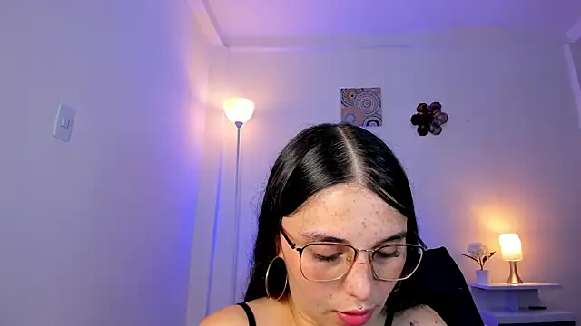 Snapshot of ice_grace chatting on September 18, 2025, 11:30 pm ice grace online show from September 18, 2025, 11:30 pm