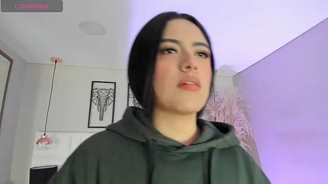 Snapshot of Rebeca_jones chatting on November 5, 2025, 12:19 pm Rebeca jones online show from November 5, 2025, 12:19 pm