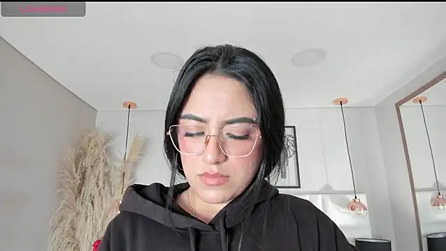 Snapshot of Rebeca_jones chatting on October 21, 2025, 12:26 pm Rebeca jones online show from October 21, 2025, 12:26 pm