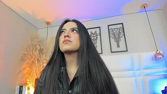 Snapshot of Rebeca_jones chatting on November 22, 2025, 12:15 pm Rebeca jones online show from November 22, 2025, 12:15 pm