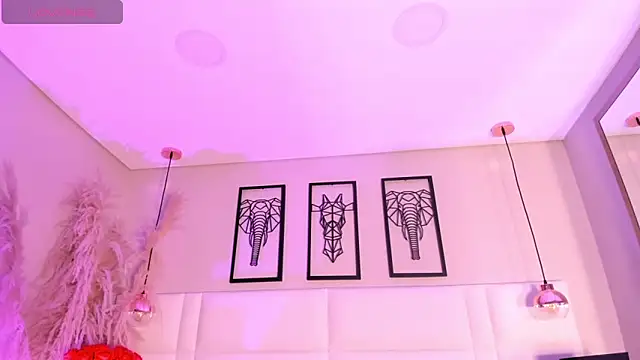 Snapshot of Rebeca_jones chatting on October 10, 2025, 12:17 pm Rebeca jones online show from October 10, 2025, 12:17 pm