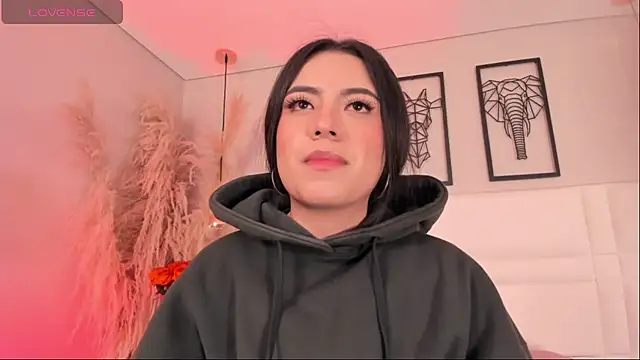 Snapshot of Rebeca_jones chatting on September 22, 2025, 12:22 pm Rebeca jones online show from September 22, 2025, 12:22 pm