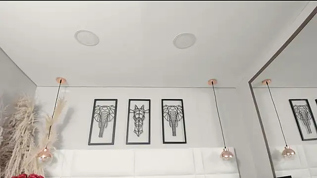 Snapshot of Rebeca_jones chatting on September 11, 2025, 12:05 pm Rebeca jones online show from September 11, 2025, 12:05 pm