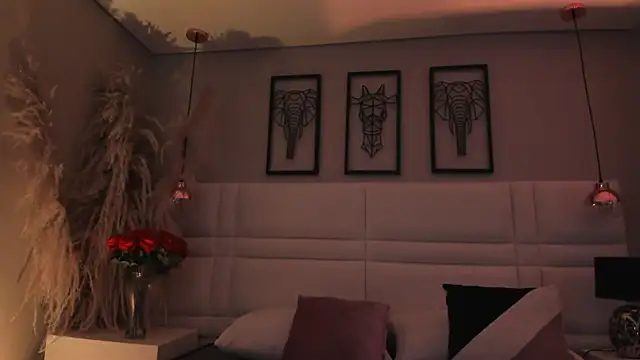 Snapshot of Rebeca_jones chatting on October 11, 2025, 1:23 pm Rebeca jones online show from October 11, 2025, 1:23 pm