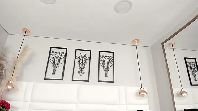 Snapshot of Rebeca_jones chatting on October 6, 2025, 12:17 pm Rebeca jones online show from October 6, 2025, 12:17 pm