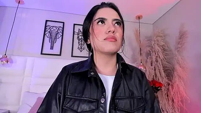 Snapshot of Rebeca_jones chatting on September 16, 2025, 12:28 pm Rebeca jones online show from September 16, 2025, 12:28 pm