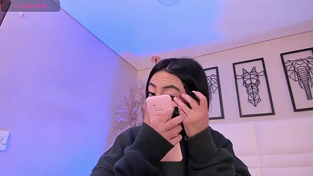 Snapshot of Rebeca_jones chatting on October 28, 2025, 11:42 am Rebeca jones online show from October 28, 2025, 11:42 am