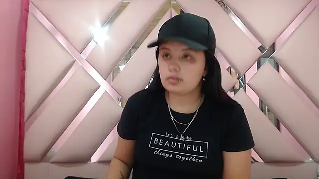 Snapshot of nathaly_low1 chatting on December 20, 2025, 3:09 am nathaly low1 online show from December 20, 2025, 3:09 am