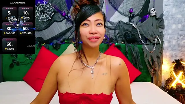 Snapshot of ElyaQuinn chatting on October 30, 2025, 8:01 am ElyaQuinn online show from October 30, 2025, 8:01 am