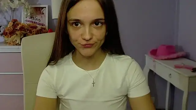 Snapshot of dirtyxEmily chatting on March 22, 2025, 11:21 am dirtyxEmily online show from March 22, 2025, 11:21 am