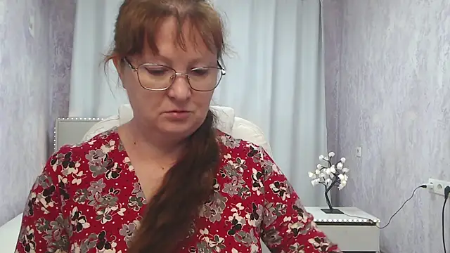 Snapshot of VanessaHotts chatting on May 25, 2026, 5:07 am VanessaHotts online show from May 25, 2026, 5:07 am