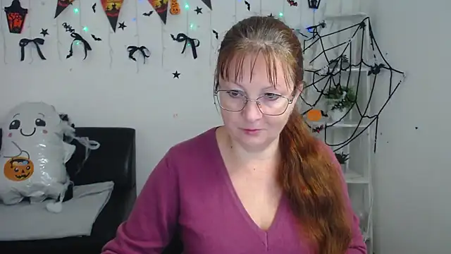 VanessaHotts online show from November 1, 2025, 5:57 am