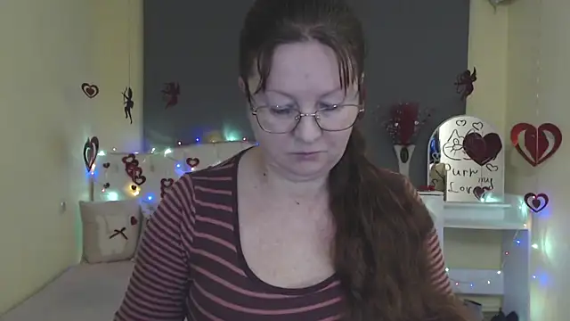 VanessaHotts online show from February 7, 2026, 6:10 am