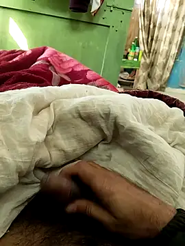 Sanny212 online show from February 11, 2025, 4:44 am