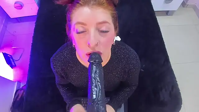 Snapshot of JulietaAlves chatting on November 14, 2025, 11:03 am JulietaAlves online show from November 14, 2025, 11:03 am