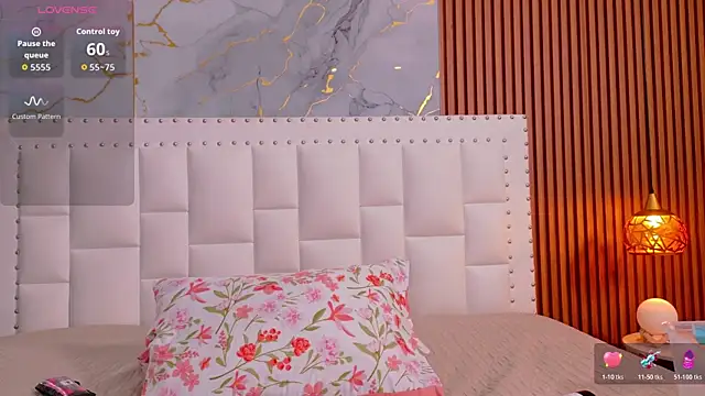 Snapshot of naughty_ebonyy chatting on November 4, 2025, 12:47 am naughty ebonyy online show from November 4, 2025, 12:47 am