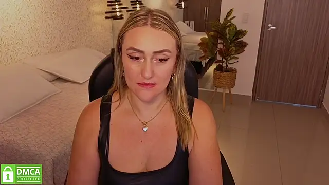 Snapshot of ELA_PS chatting on October 7, 2025, 12:06 pm ELA PS online show from October 7, 2025, 12:06 pm