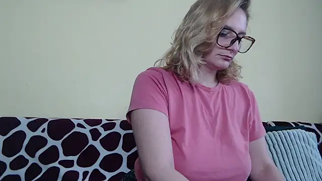 alicesweet21 online show from March 17, 2025, 7:02 am