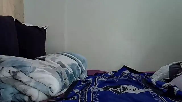 Snapshot of AddictiveAssCurves chatting on December 5, 2025, 4:05 pm AddictiveAssCurves online show from December 5, 2025, 4:05 pm