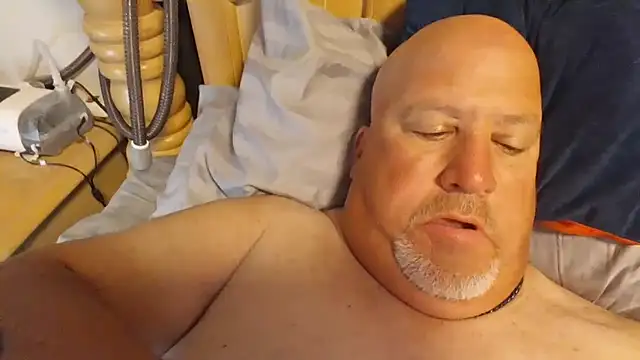 Snapshot of Bigbear0563 chatting on June 28, 2026, 9:10 pm Bigbear0563 online show from June 28, 2026, 9:10 pm
