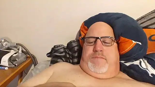 Bigbear0563 online show from February 8, 2025, 3:42 pm