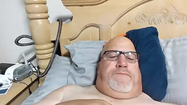 Snapshot of Bigbear0563 chatting on July 6, 2026, 4:20 pm Bigbear0563 online show from July 6, 2026, 4:20 pm