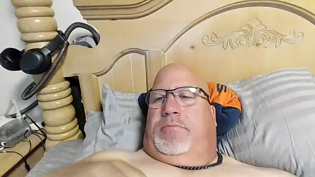 Snapshot of Bigbear0563 chatting on June 24, 2026, 5:55 pm Bigbear0563 online show from June 24, 2026, 5:55 pm
