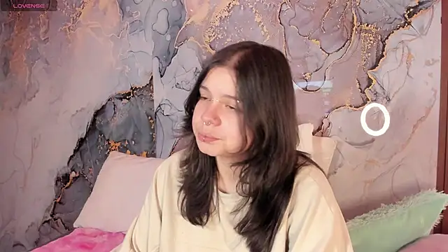 Mey moon online show from March 4, 2026, 3:58 am