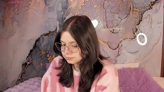 Mey moon online show from February 20, 2026, 4:09 am