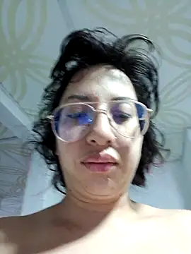 Snapshot of Piafisher1 chatting on September 9, 2025, 10:57 am Piafisher1 online show from September 9, 2025, 10:57 am