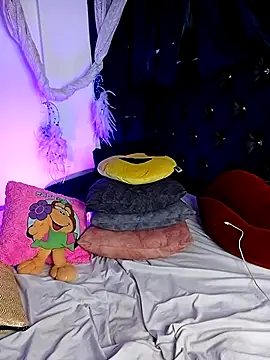 Snapshot of Piafisher1 chatting on March 21, 2025, 4:07 pm Piafisher1 online show from March 21, 2025, 4:07 pm