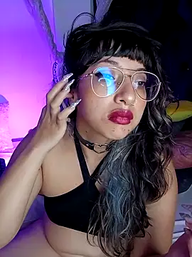 Snapshot of Piafisher1 chatting on March 23, 2025, 4:16 am Piafisher1 online show from March 23, 2025, 4:16 am