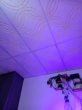 Snapshot of Piafisher1 chatting on September 25, 2025, 1:11 am Piafisher1 online show from September 25, 2025, 1:11 am