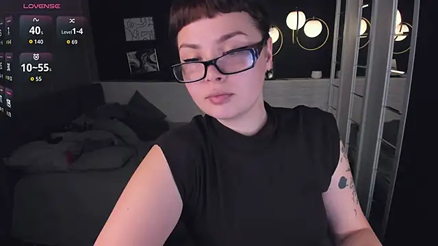 Snapshot of Mayayammy chatting on November 11, 2025, 2:56 pm Mayayammy online show from November 11, 2025, 2:56 pm