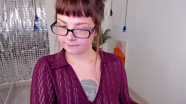 Snapshot of Mayayammy chatting on December 15, 2025, 1:39 pm Mayayammy online show from December 15, 2025, 1:39 pm