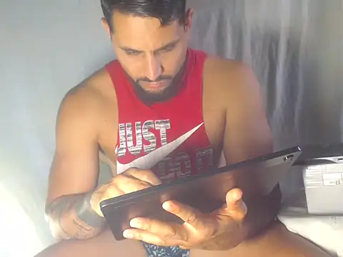 sebasx412 online show from September 22, 2025, 7:09 pm