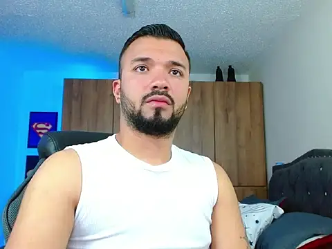 mathew vidal1 online show from November 22, 2025, 5:39 am