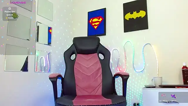 mathew vidal1 online show from December 1, 2025, 2:56 am