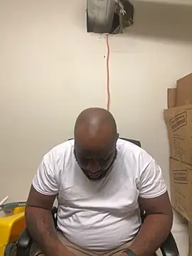 Snapshot of africandickxxl chatting on November 30, 2025, 6:19 pm africandickxxl online show from November 30, 2025, 6:19 pm