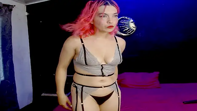 Snapshot of ASTRIDBULM chatting on September 20, 2025, 6:57 pm ASTRIDBULM online show from September 20, 2025, 6:57 pm