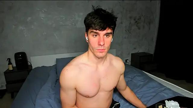 Snapshot of sam_huston chatting on May 20, 2026, 9:45 pm sam huston online show from May 20, 2026, 9:45 pm
