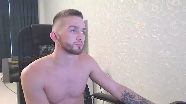 Snapshot of Marselle_Laker chatting on January 12, 2025, 8:04 am Marselle Laker online show from January 12, 2025, 8:04 am