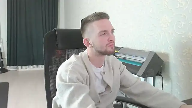 Snapshot of Marselle_Laker chatting on November 14, 2025, 10:24 pm Marselle Laker online show from November 14, 2025, 10:24 pm