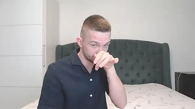 Snapshot of Marselle_Laker chatting on December 22, 2024, 6:28 am Marselle Laker online show from December 22, 2024, 6:28 am