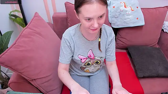 JannaVerdi  online show from February 12, 2026, 6:46 am