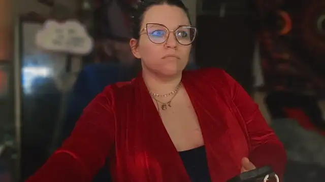 Snapshot of spunlikecottoncandy chatting on October 6, 2025, 4:08 pm spunlikecottoncandy online show from October 6, 2025, 4:08 pm